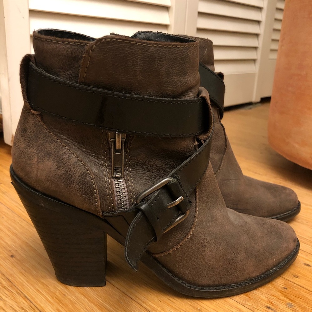 Dolce Vita booties